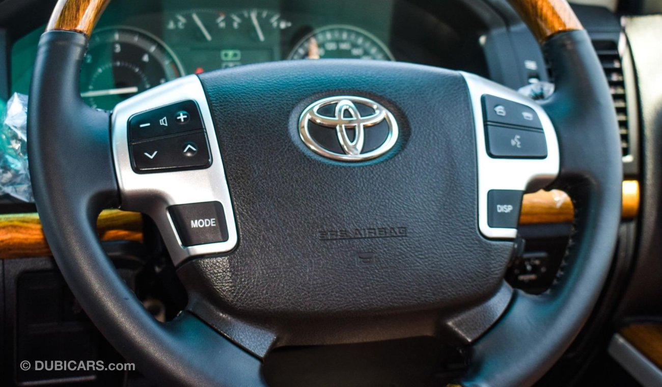 Toyota Land Cruiser GXL V8 With 2019 Model Facelift