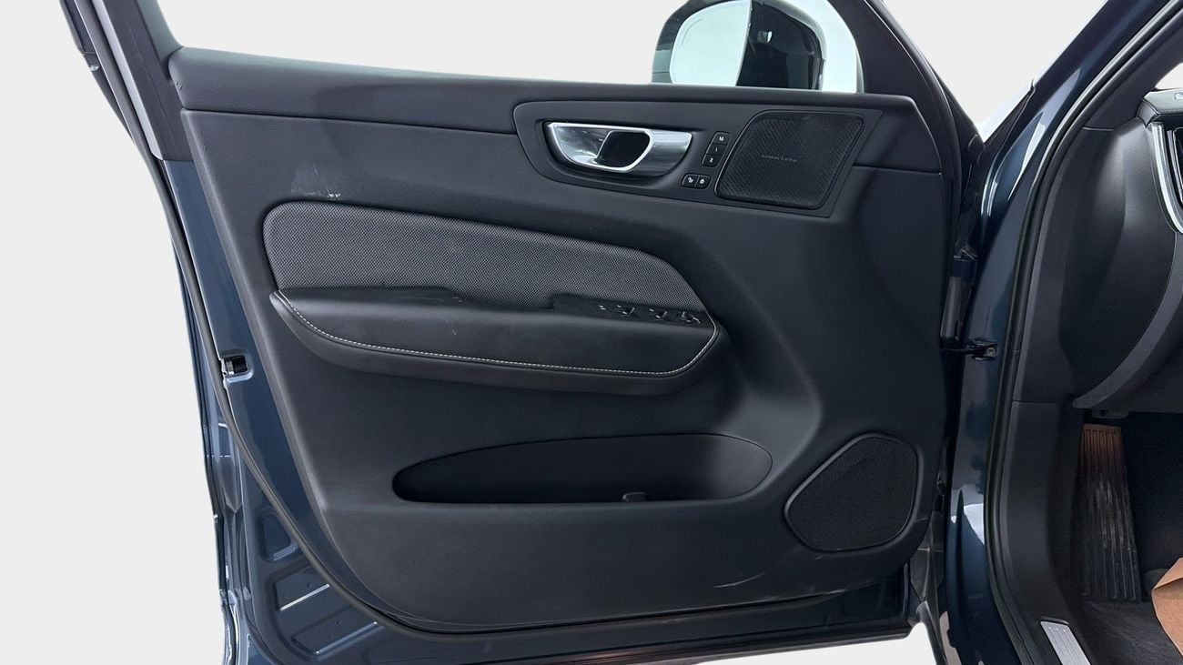 فولفو XC 60 ULTIMATE DARK | شامل الضمان | 0 دفعة أولى