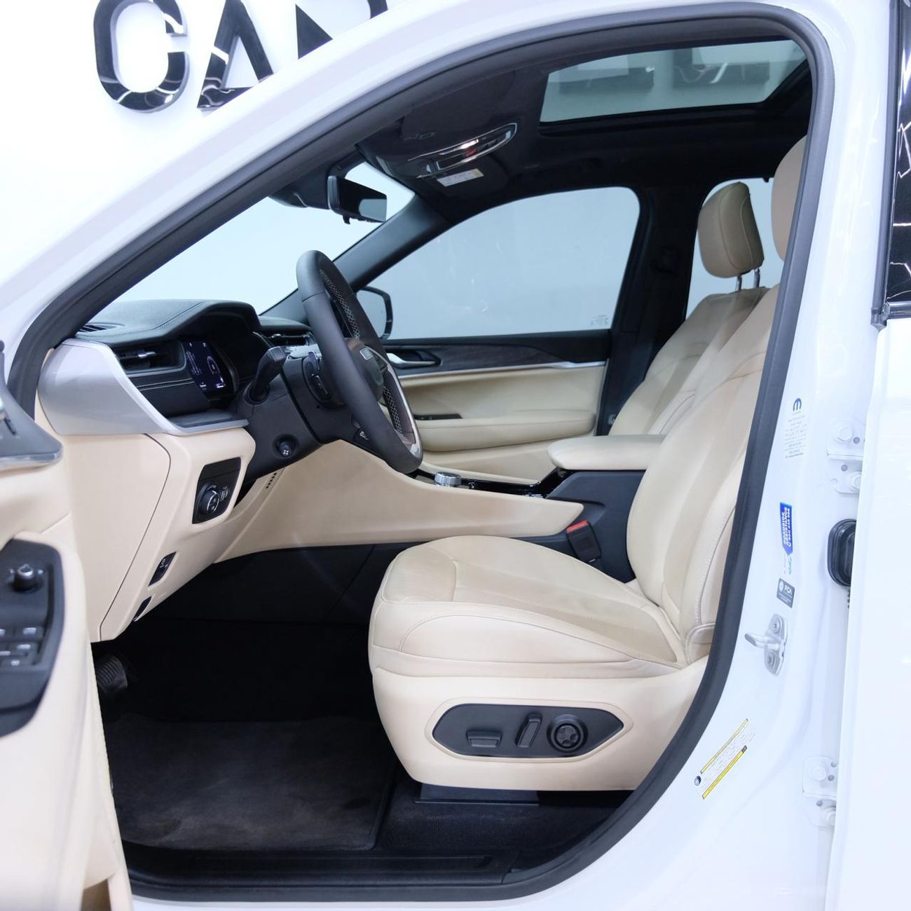 جيب جراند شيروكي Limited 3.6L