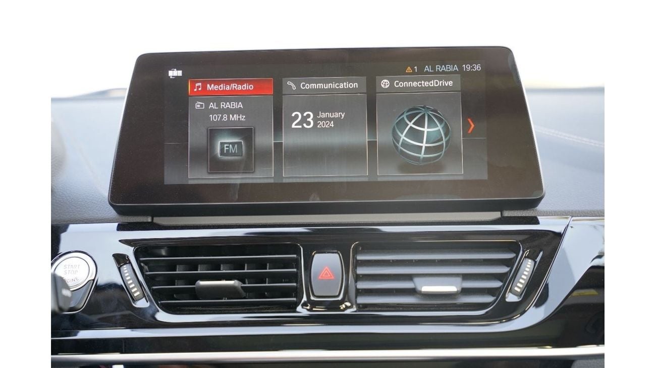 BMW 120i 2023 BMW 1-Series 120i M-sport 1.5L RWD 0KM