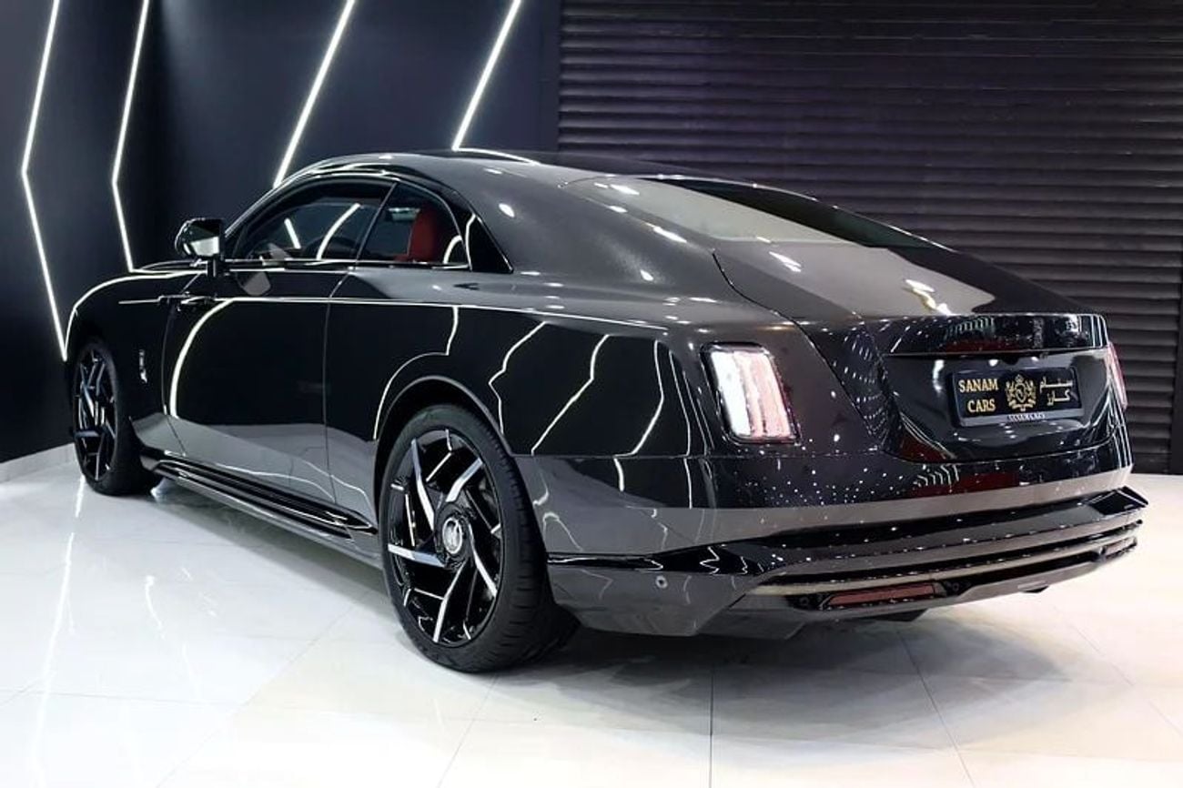 رولز رويس سبيكتر STD 2025 Rolls Royce Spectre Black Badge, Bespoke Audio, Two-Tone Interior, Dealer Warranty + Service!!