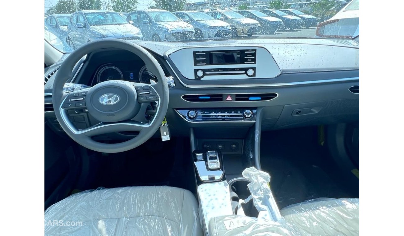 Hyundai Sonata 2.5 L