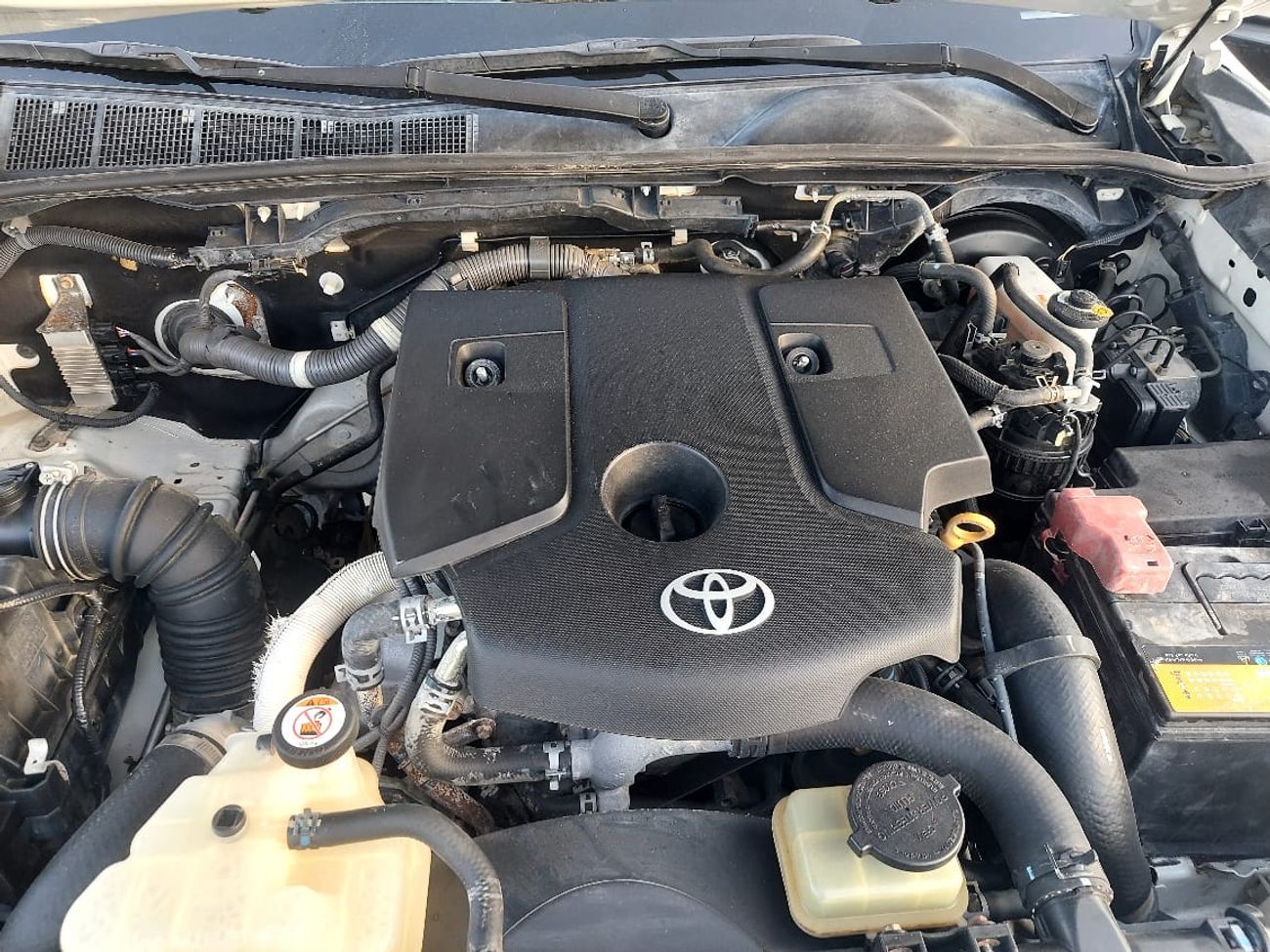 تويوتا هيلوكس DC 4WD 2.4L DIESEL MANUAL TRANSMISSION