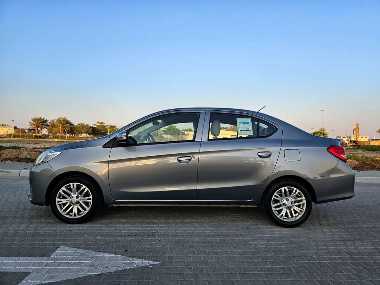 ميتسوبيشي اتراج GLX Medium Line | GCC Specs | Economical Reliable Family Sedan
