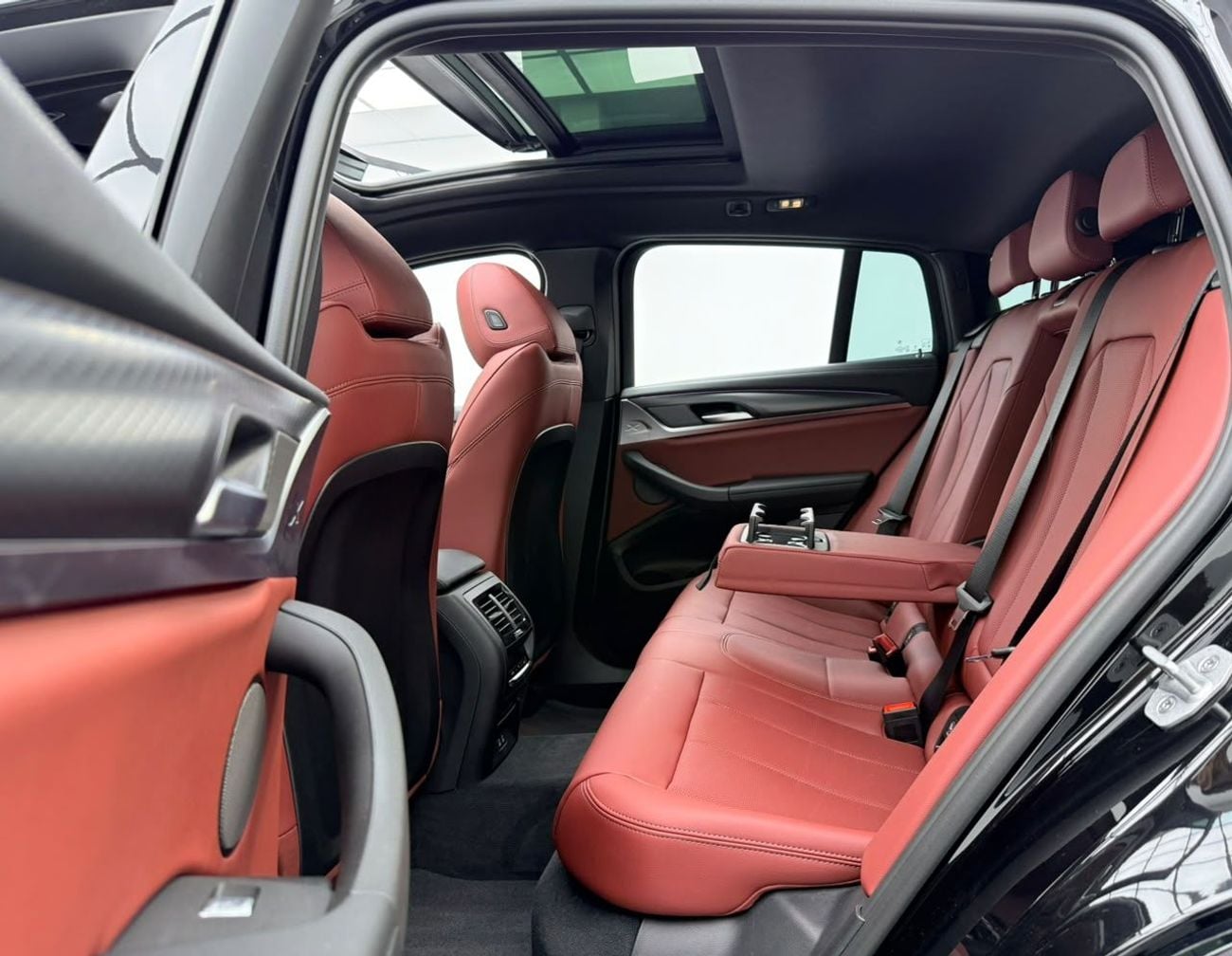 BMW X4 XDRIVE30I M SPORT PREMIUM 2025 BMW X4 xDrive30i M-Sport, 2031 BMW Warranty, 2029 BMW Service Pack, Fully Loaded, GCC