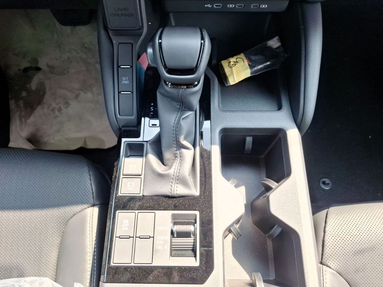 Toyota Prado Toyota Prado 2.7L 2025 Limited Grey Petrol EU (Export Only)