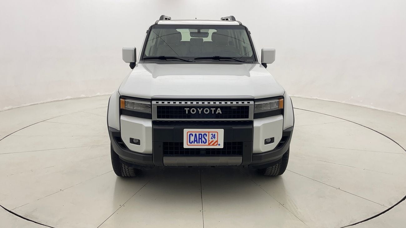 تويوتا لاند كروزر GXR 2.4 | بدون دفعة مقدمة | اختبار القيادة في المنزل