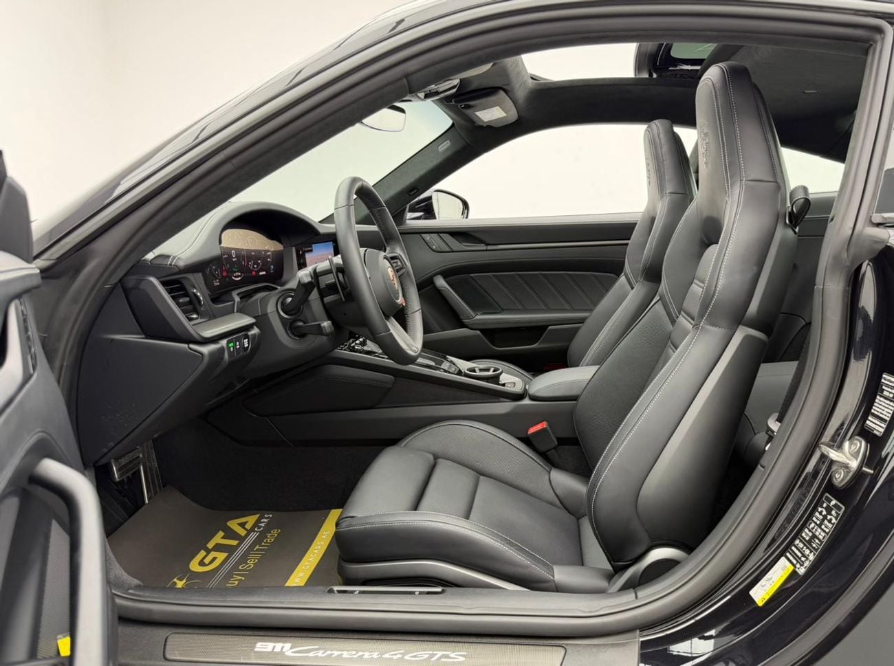 بورش 911 CARRERA 4GTS 2026 Porsche 911 Carrera 4 GTS T-Hybrid, 11/2029 Porsche Warranty, Full Porsche Service
