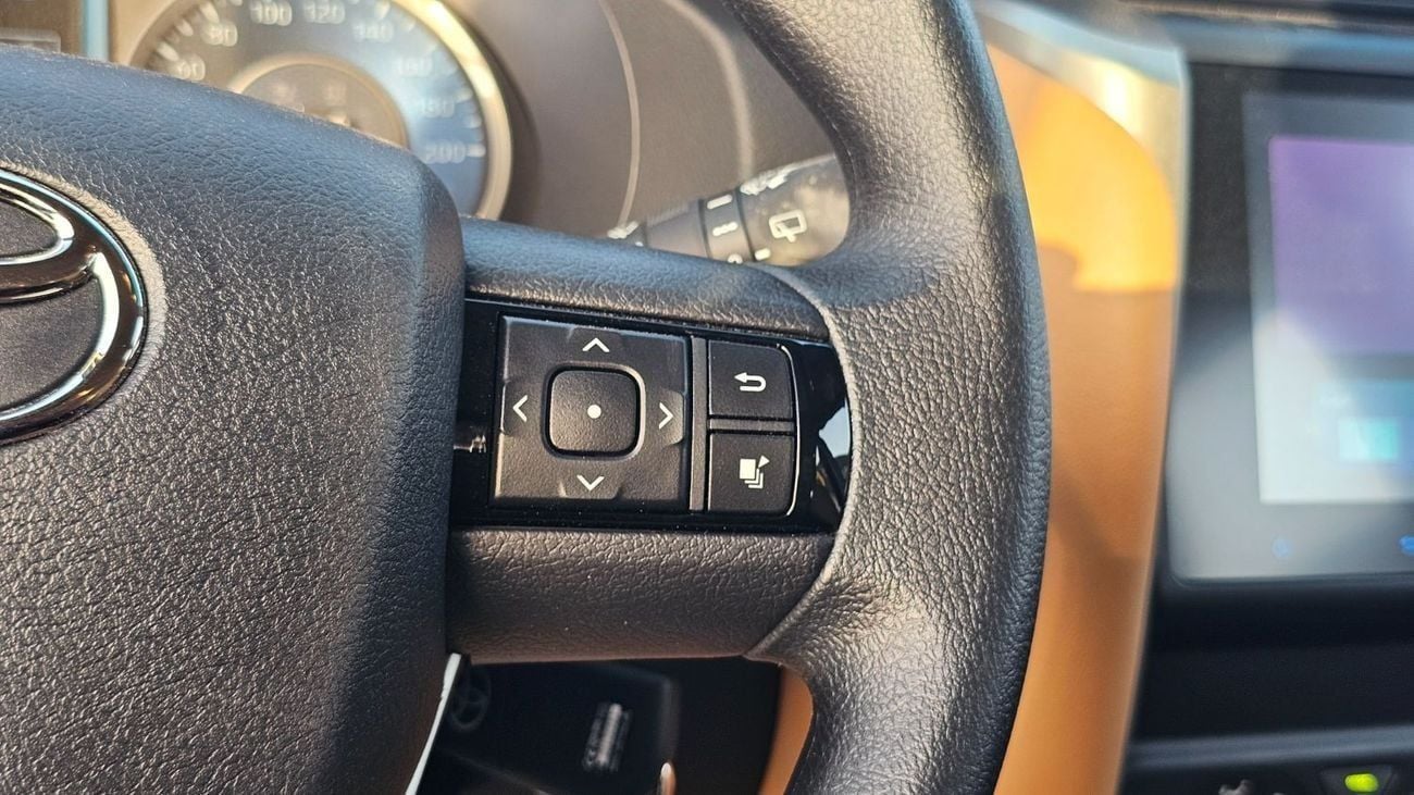 Toyota Fortuner 2.4 DIESEL E 4WD AT 2026/2026 Fortuner 2.4 DIESEL 4X4 AT MY2026 WITH MANUAL AC
