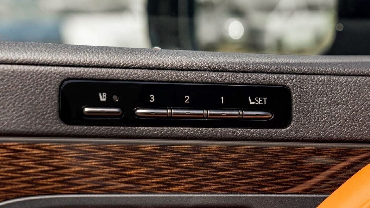 لكزس LX 600 VIP LEXUS LX600 VIP 3.5P AT MY2024 – BLACK