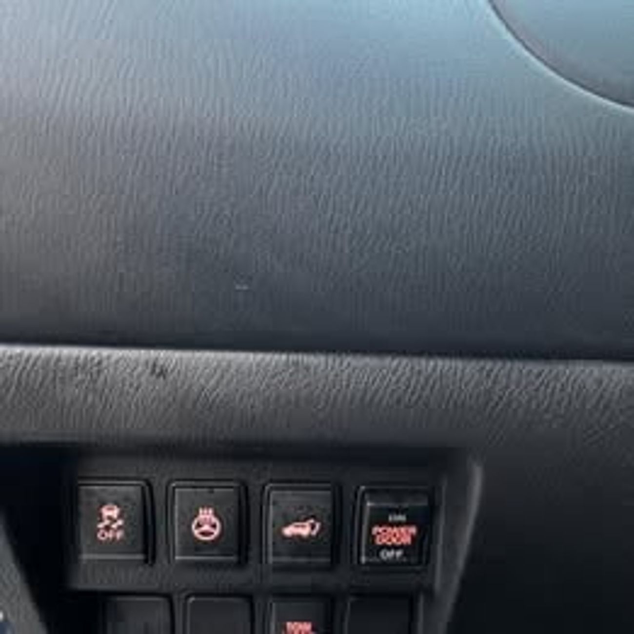 Nissan Pathfinder S 3.5L (260 HP) 4WD