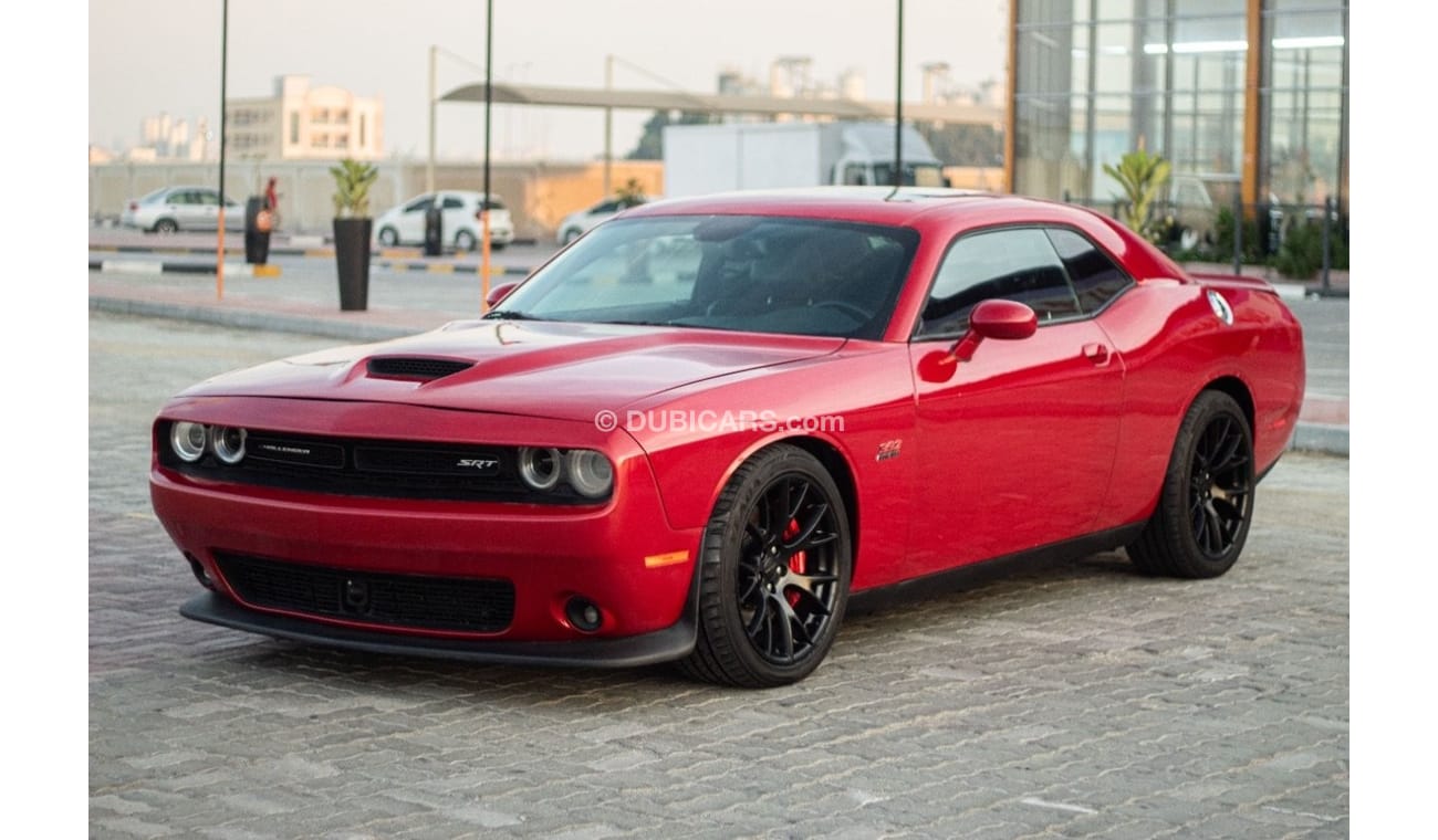 دودج تشالينجر SRT 392