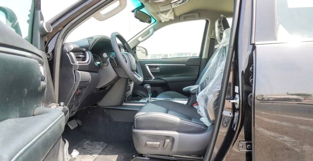 تويوتا فورتونر VXR 4.0L (278 HP)