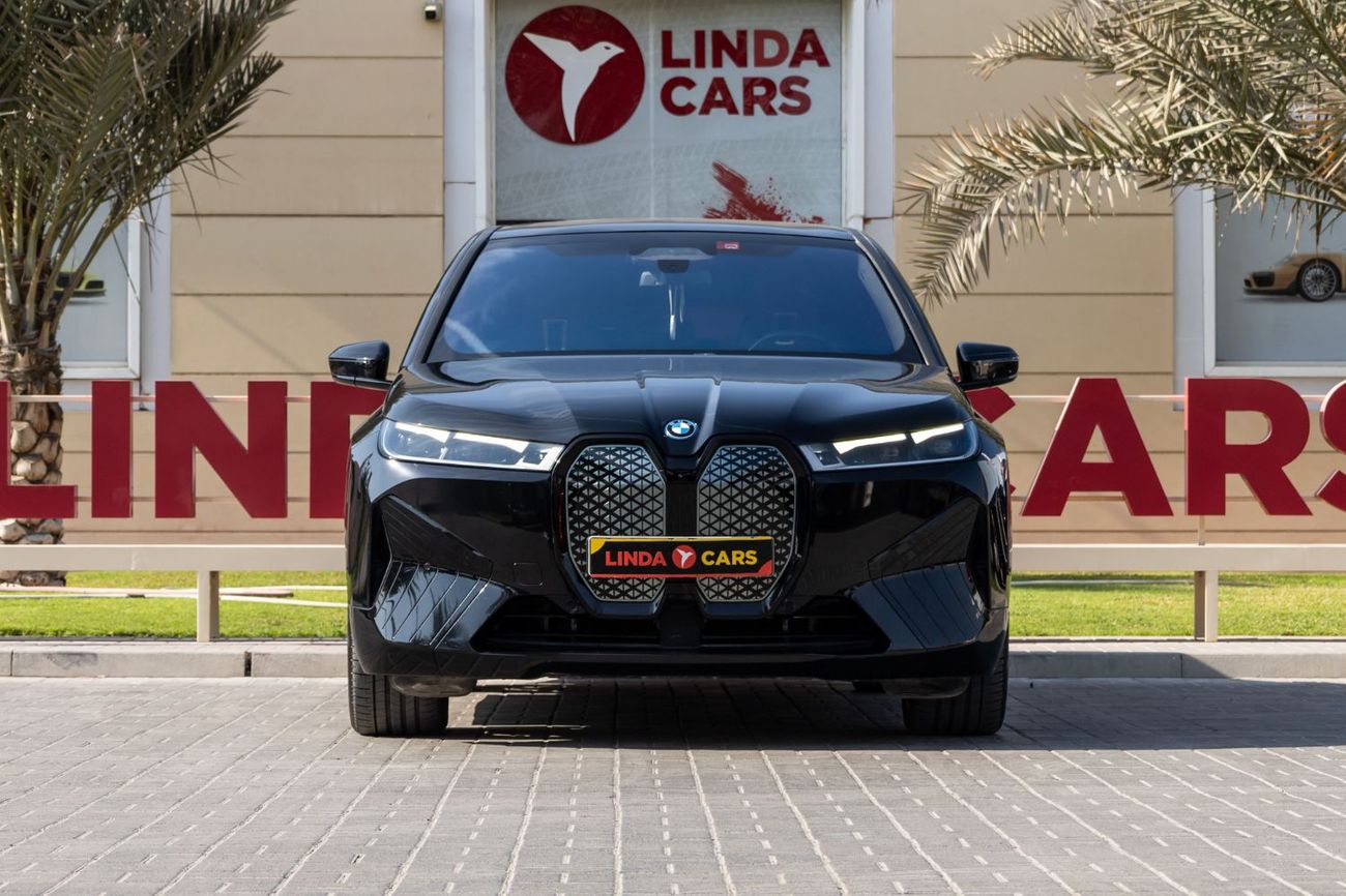 بي أم دبليو iX xDrive40