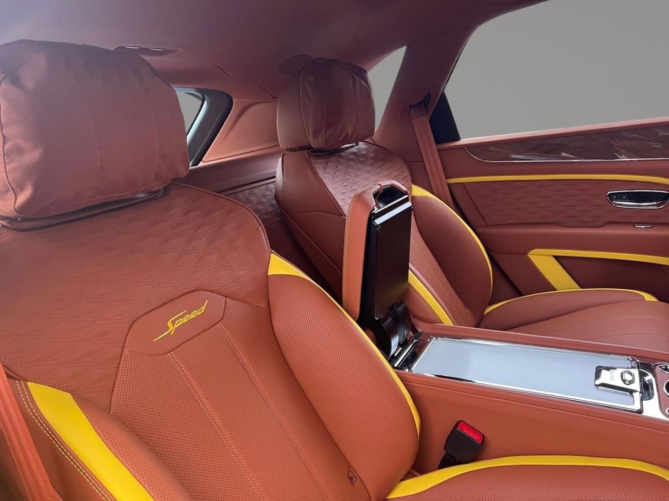 Bentley Bentayga 4.0-litre twin-turbo V8,641bhp (EXPORT ONLY)