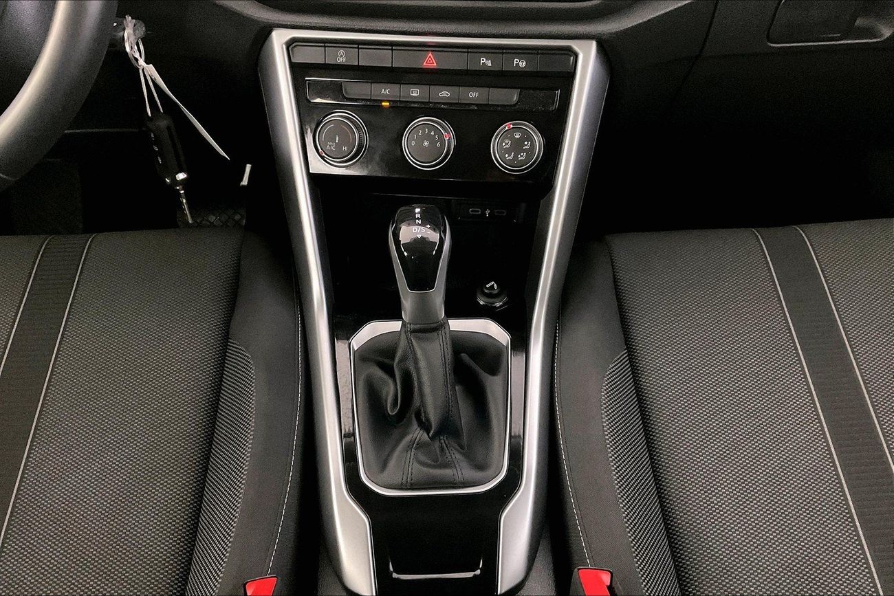 فولكس واجن T ROC Life | شامل الضمان | 0 ﺪﻔﻋﺓ ﺃﻮﻟﻯ