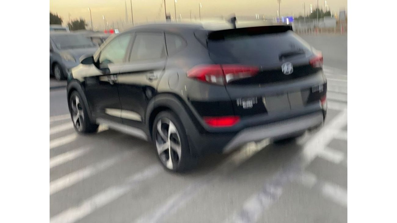 Hyundai Tucson 2018 Hyundai Tucson GDi 1600cc Turbo limited 4x4 / فقط للتصدير