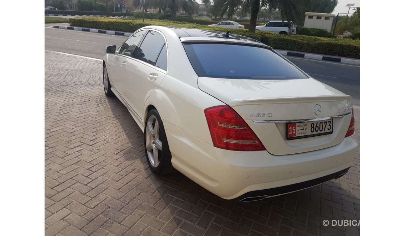 Mercedes-Benz S 550 Amg USA space claen