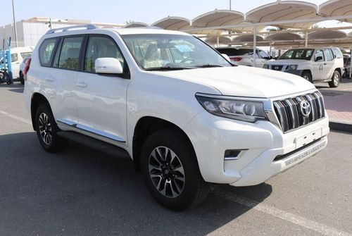 Toyota Prado VX 2.7,SUNROOF, 2 ELECTRIC SEAT ,LEATHER SEAT,SEAT HEATING AND COOLING MODEL 2023, PETROL,SPARE DOWN