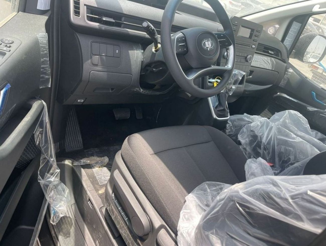 Hyundai Staria HYUNDAI STARIA 2.2L DIESEL M/T 11 SEATER MY2025 2.2L Diesel