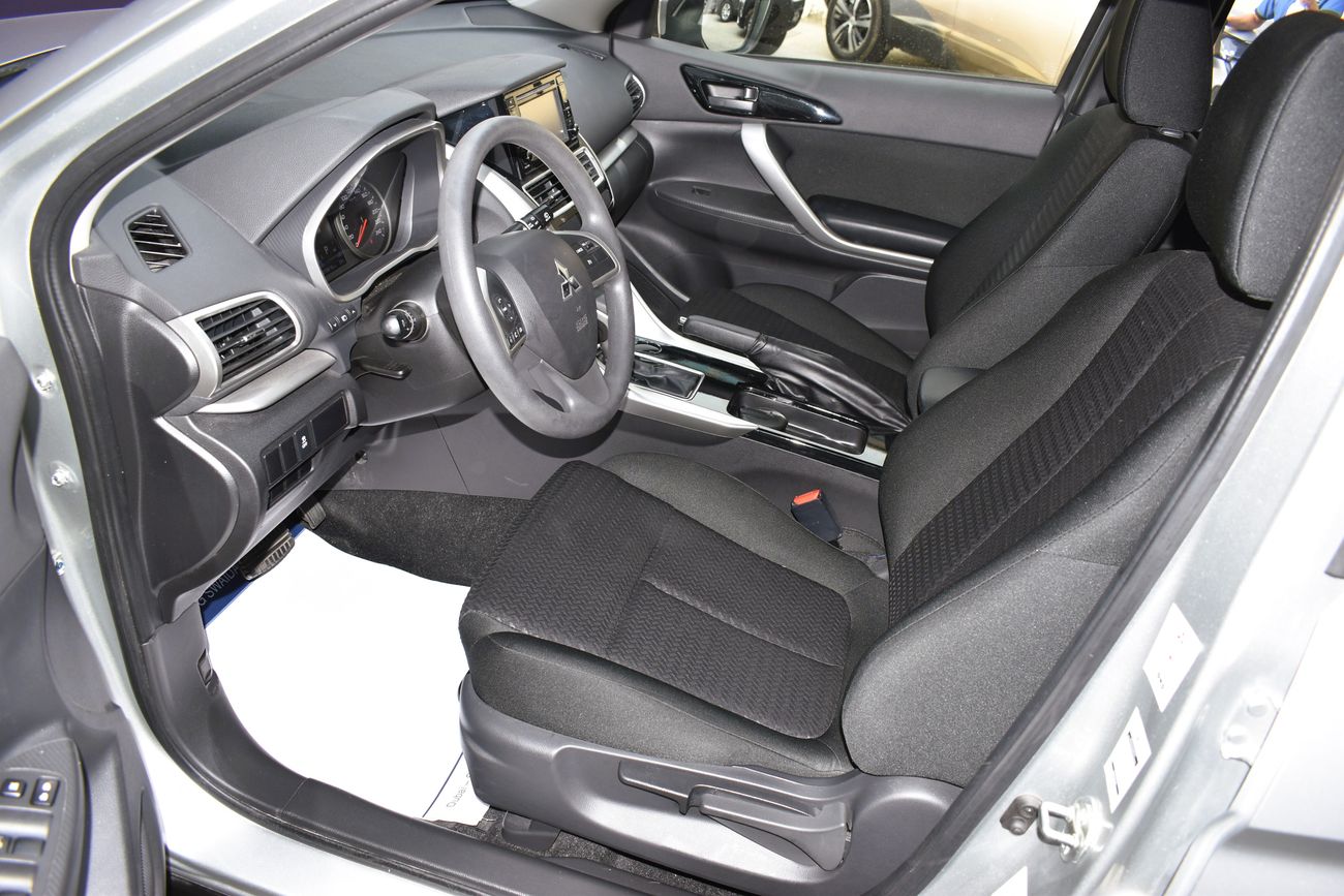 Mitsubishi Eclipse Cross AED 999 PM | 1.5L GLX GCC DEALER WARRANTY