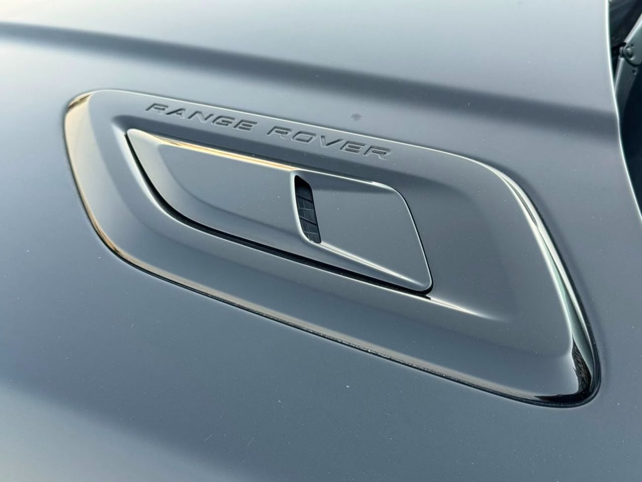 Land Rover Range Rover Sport AUTOBIOGRAPHY DYNAMIC V8 5.0L SUPERCHARGE / BIG SCREEN / PREMIUM SOUND SYSTEM / HEAD UP DISPLAY / 36