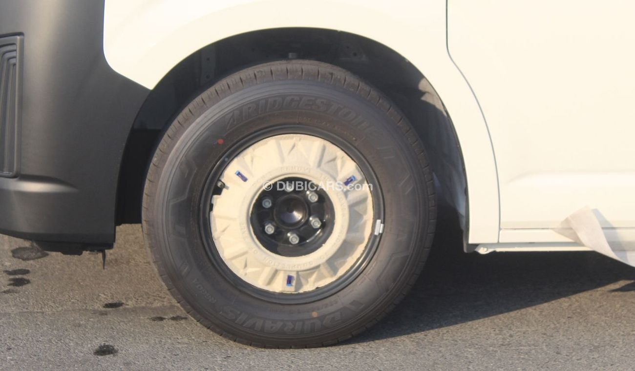 Toyota Hiace Van 2.8L DSL MT 13 Seater 2022 Model available for export