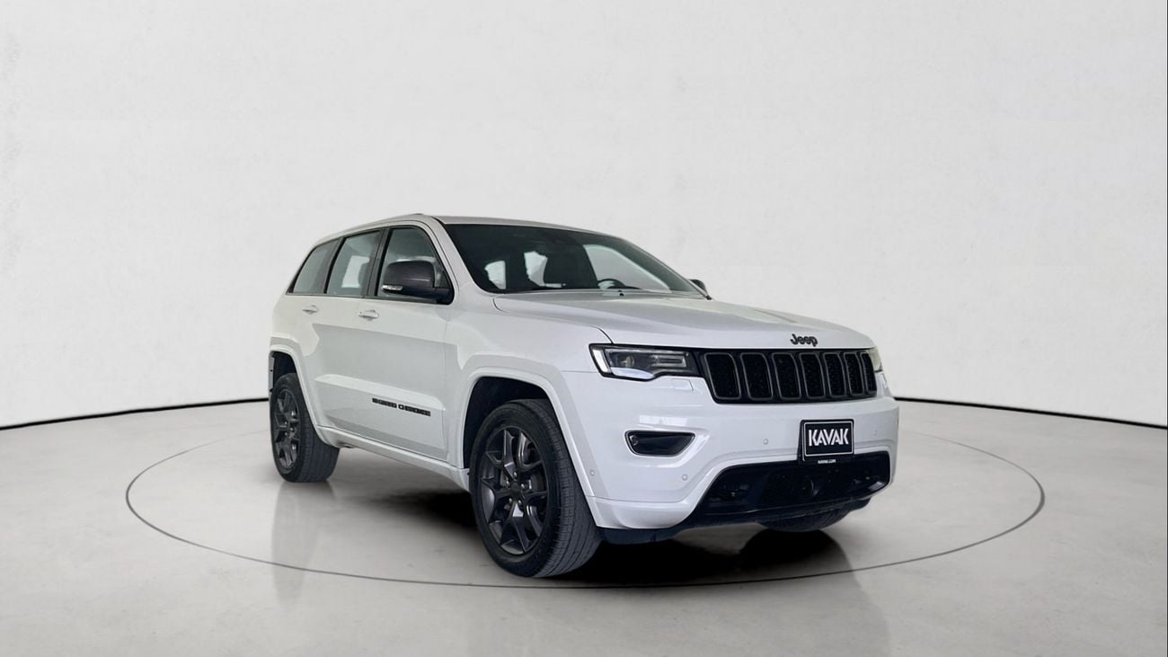 جيب جراند شيروكي 3.6 80TH ANNIVERSARY 4WD AUTO | شامل الضمان | 0 ﺪﻔﻋﺓ ﺃﻮﻟﻯ