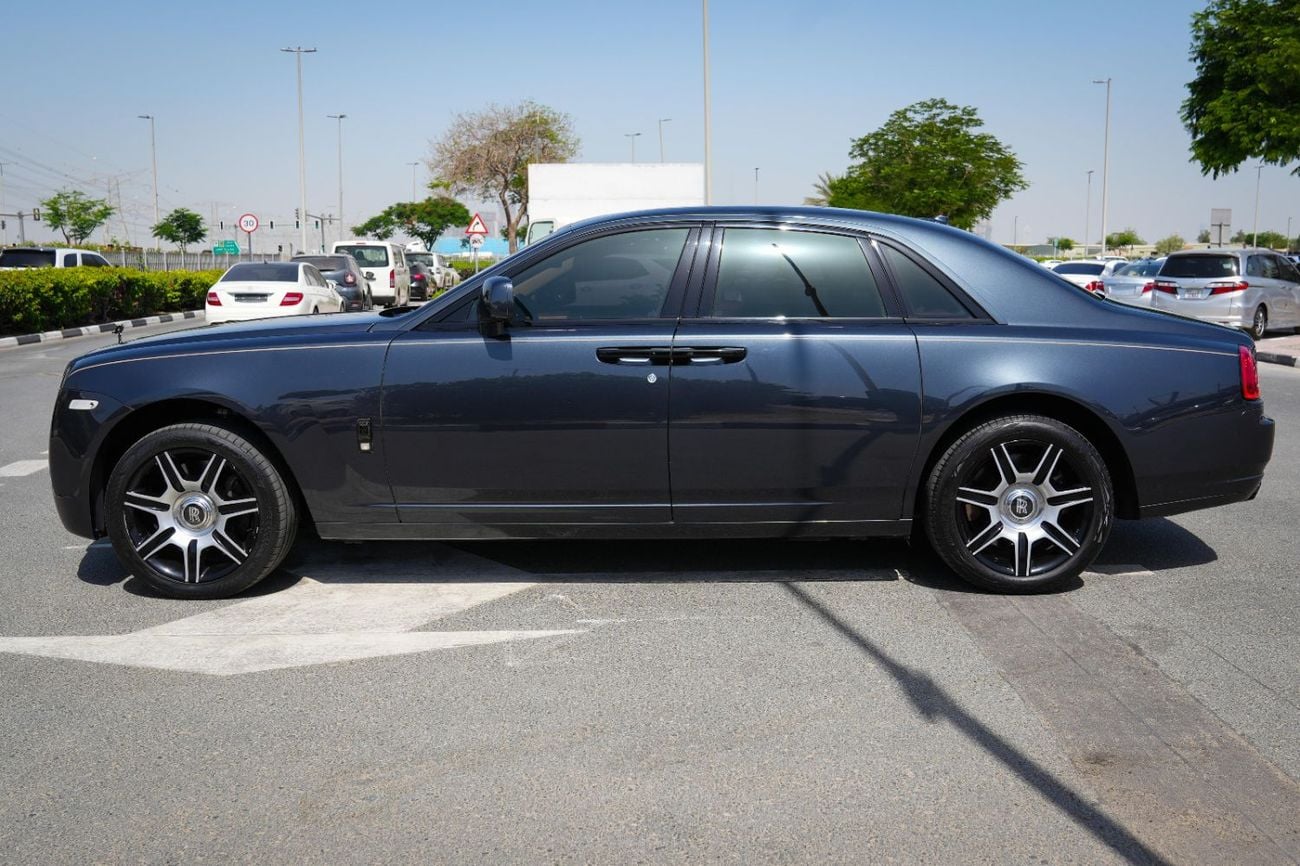 Rolls Royce Ghost 2011 GCC SPECS!! WELL MAINTAINED