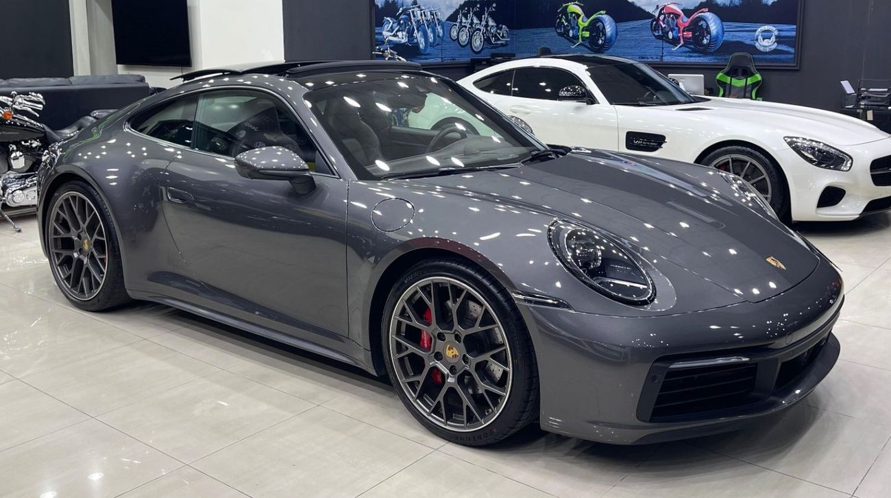 Porsche 911 Carrera 4S 3.0L (444 HP) Coupe