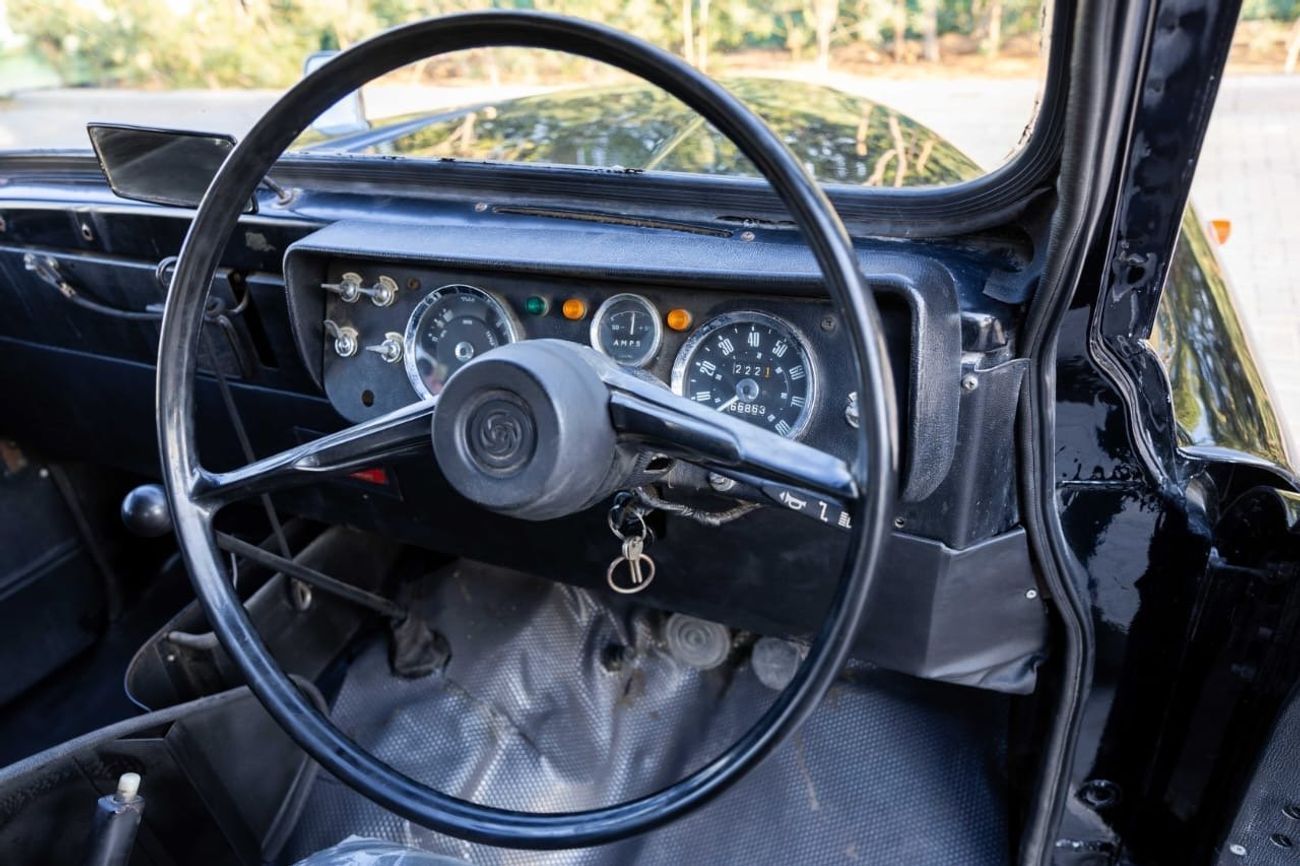Austin FX4 