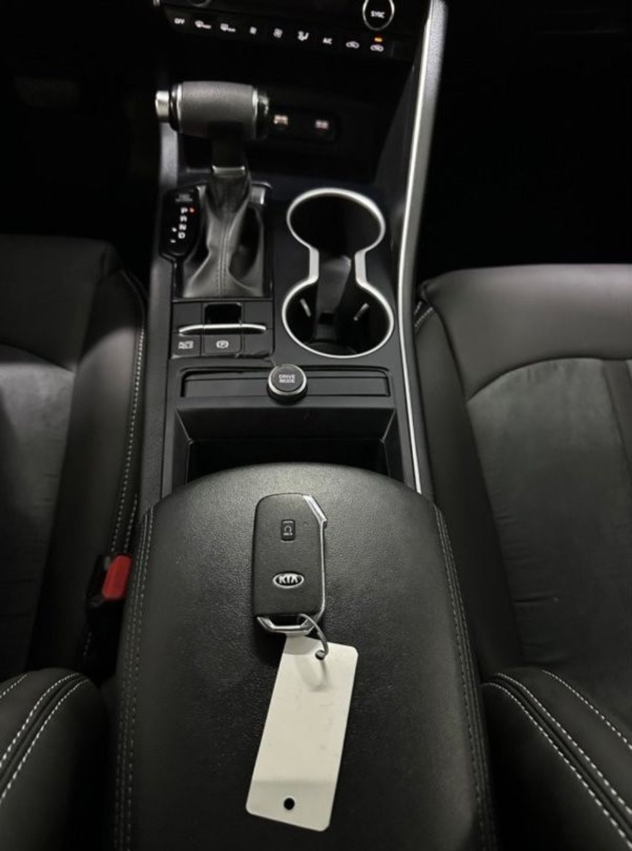 Kia K5 LX Kia K5 2021 1.6 turbo in good condition minimal damage with 100,000 km mileage