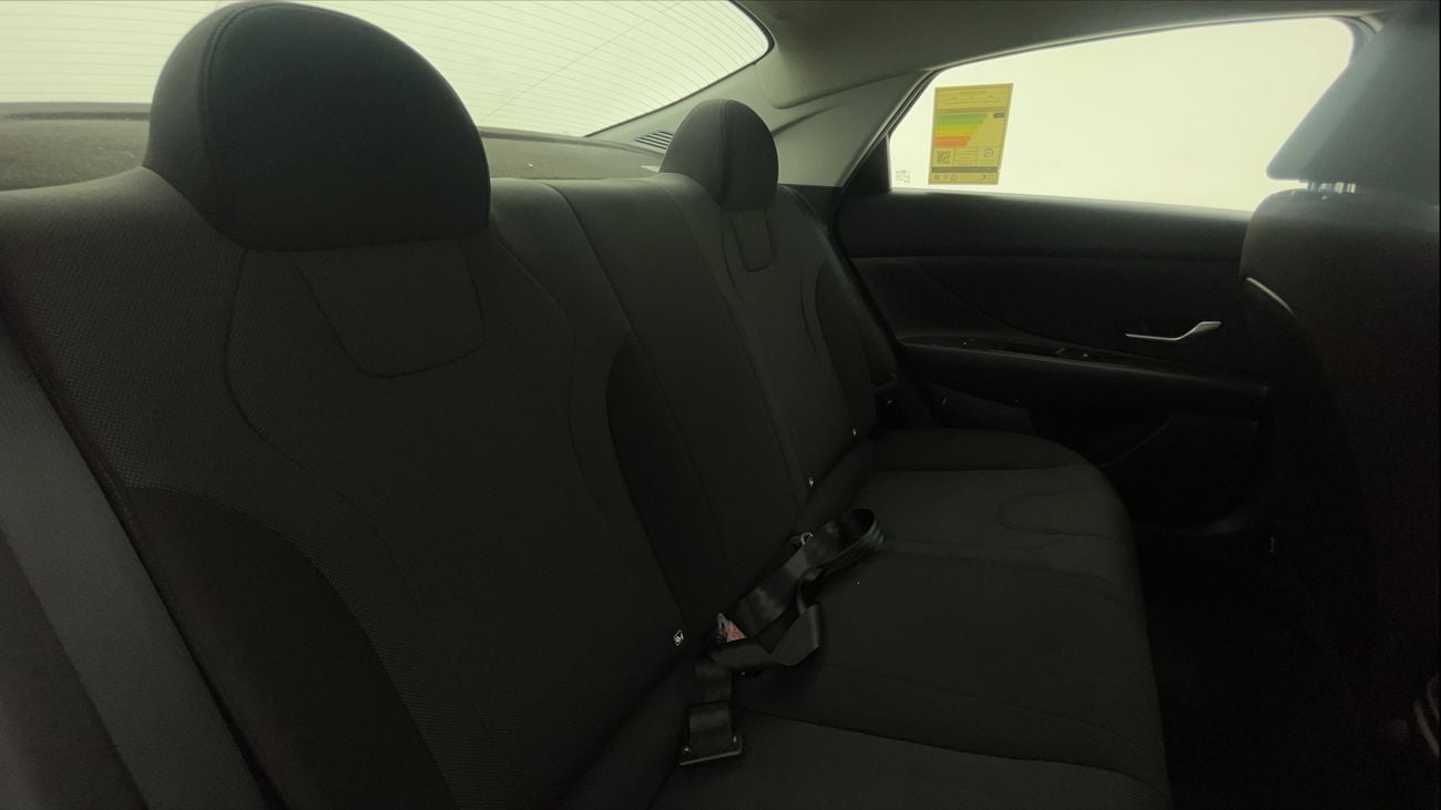 هيونداي إلانترا SMART 1.6 | بدون دفعة مقدمة | اختبار القيادة في المنزل