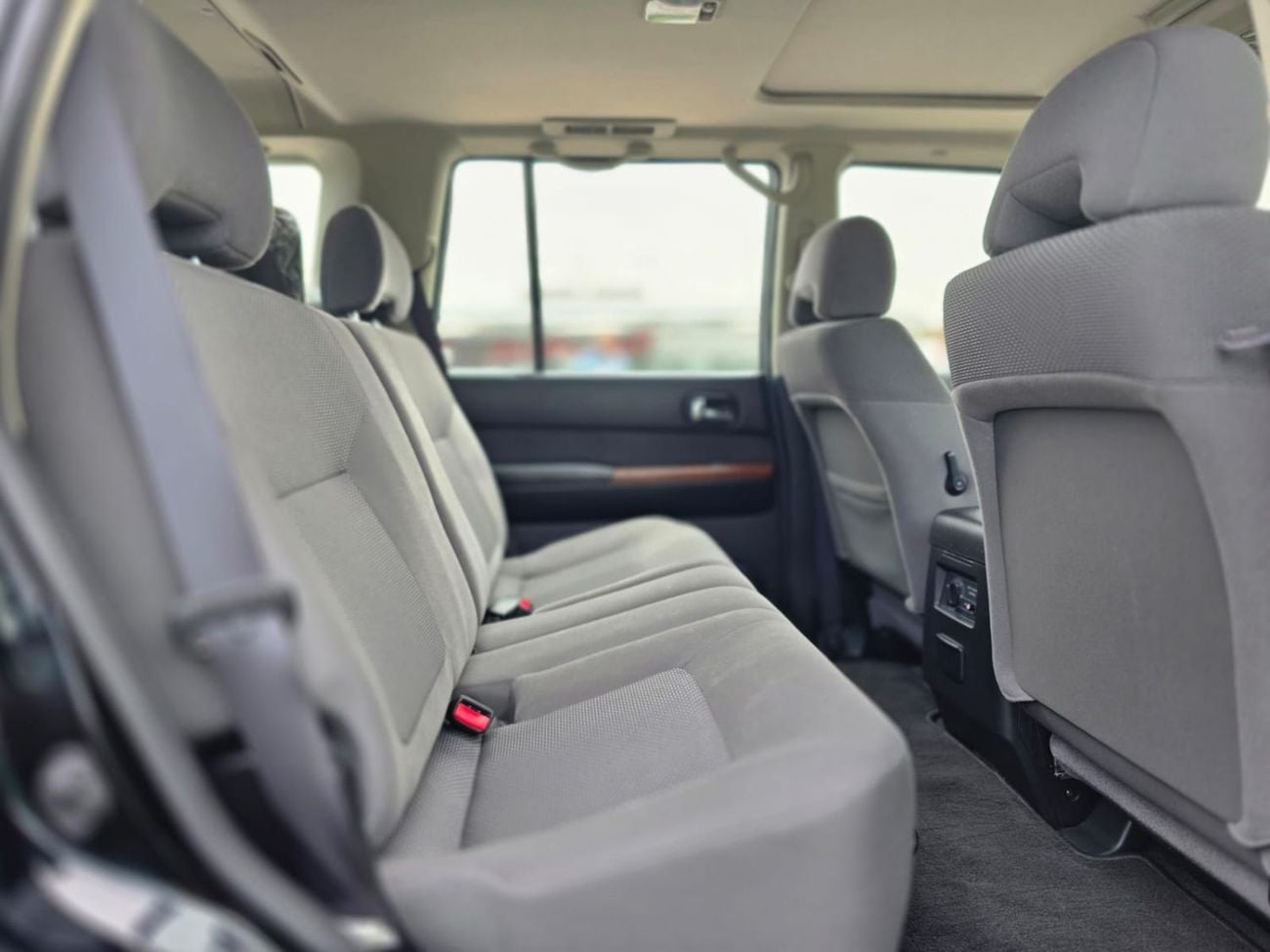 Nissan Patrol Safari Safari 4.8L M/T 2022 GCC LOW MILEAGE IN MINT CONDITION