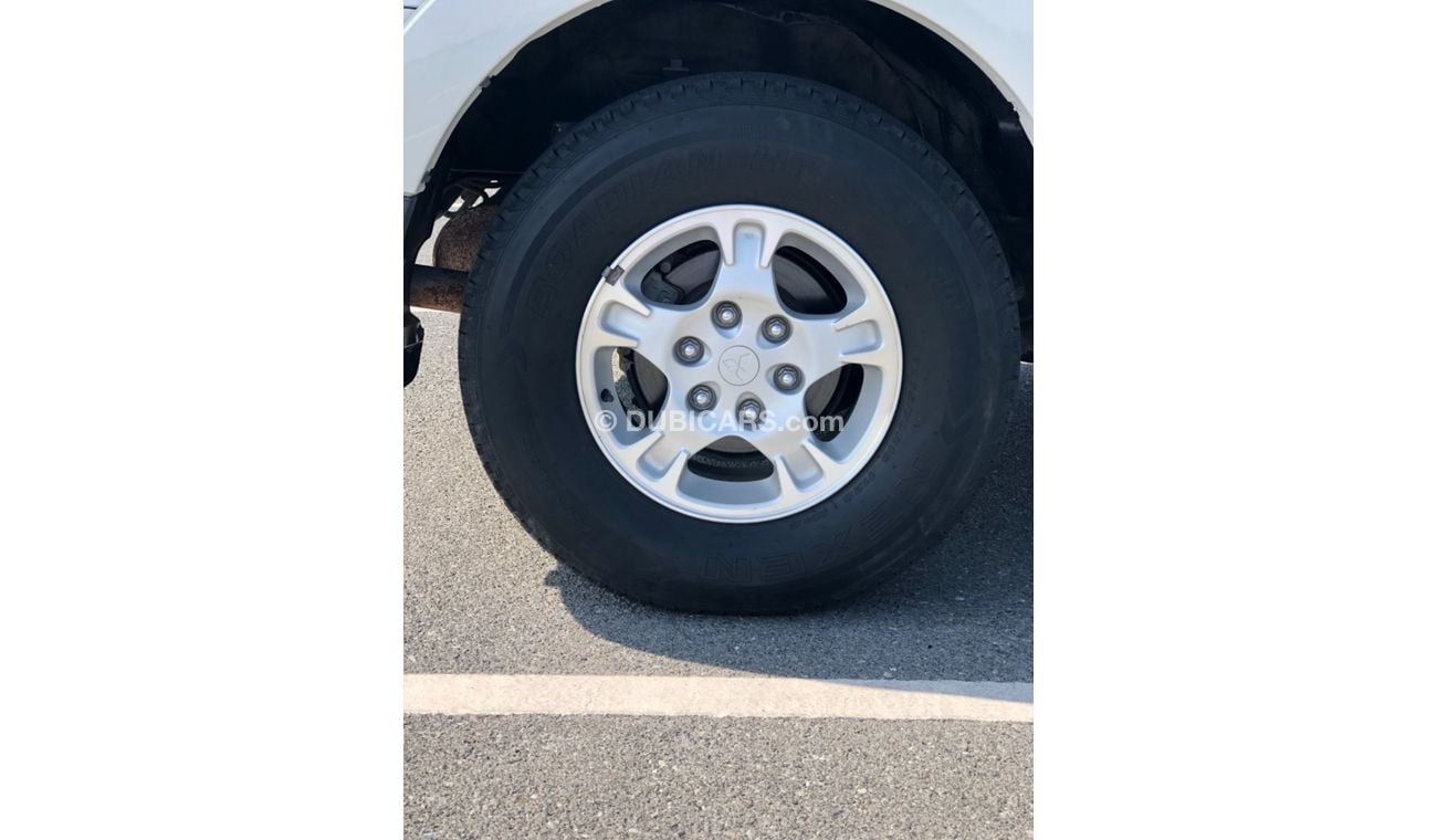 ميتسوبيشي باجيرو موديل 2008 خليجي فل مواصفات كراسي جلد ومثبت سرعه وتحكم كهربي كامل ونظام صوت ممتاز وكاميرا خلفيه