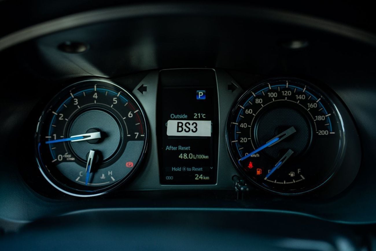 تويوتا هيلوكس 2026 Toyota Hilux Adventure (4.0L V6  4WD)