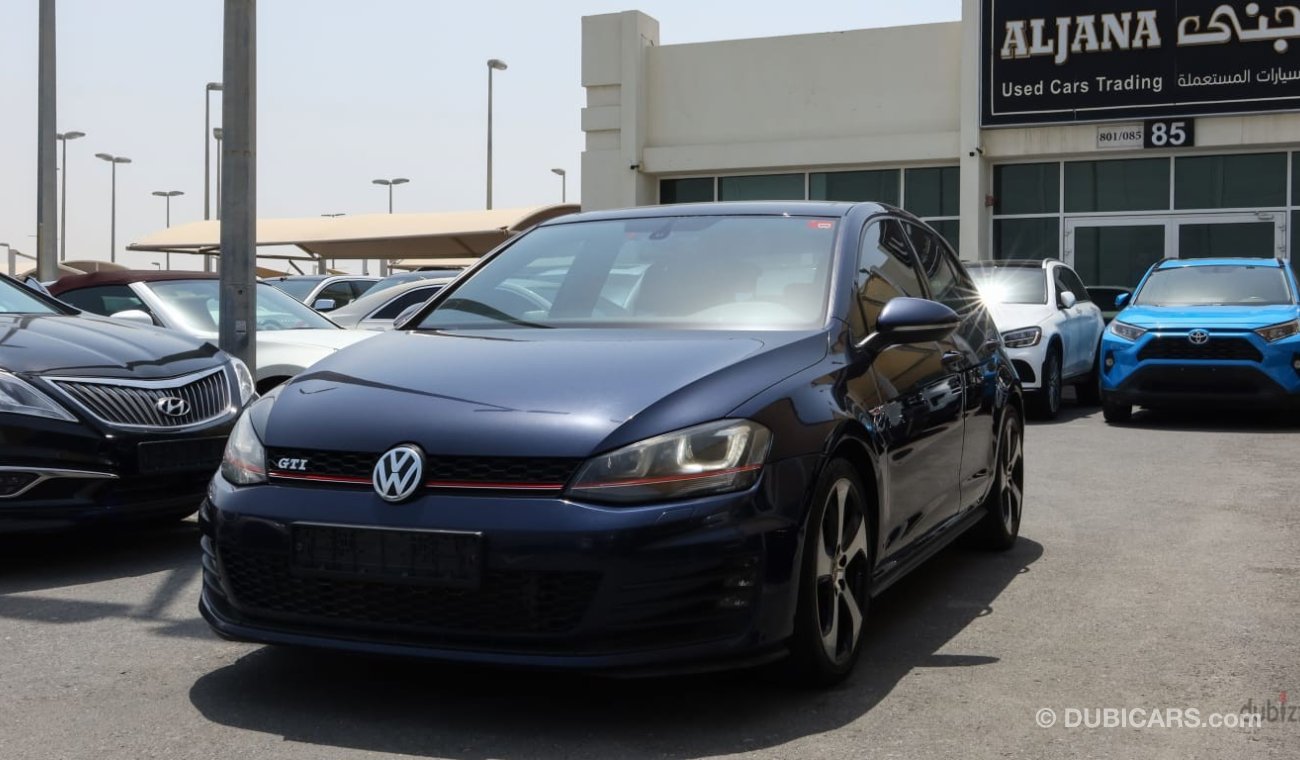 فولكس واجن جولف Volkswagen GTI 2014 GCC V4 Good Condition - Full Option