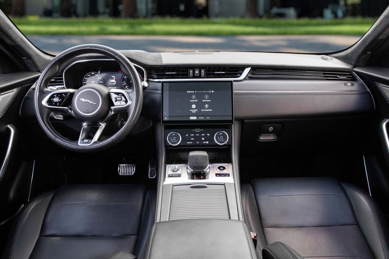 جاكوار F بيس SVR F-Pace SVR | 4,444 P.M | 0% Downpayment | Jaguar Warranty + S/Contract!