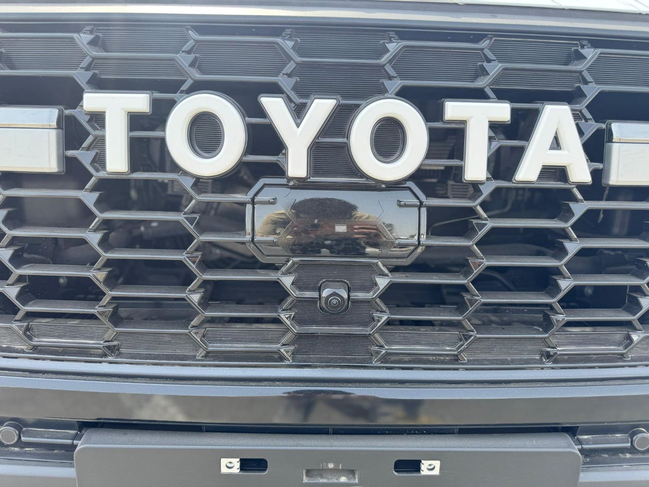 تويوتا لاند كروزر 3.5T GR-Sport Hybrid