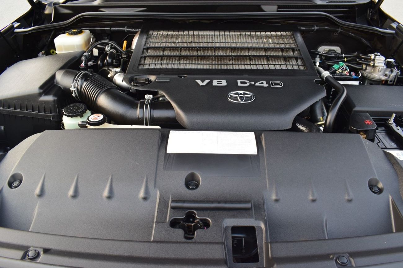 Toyota Land Cruiser 2018 TOYOTA LAND CRUISER  VX V8