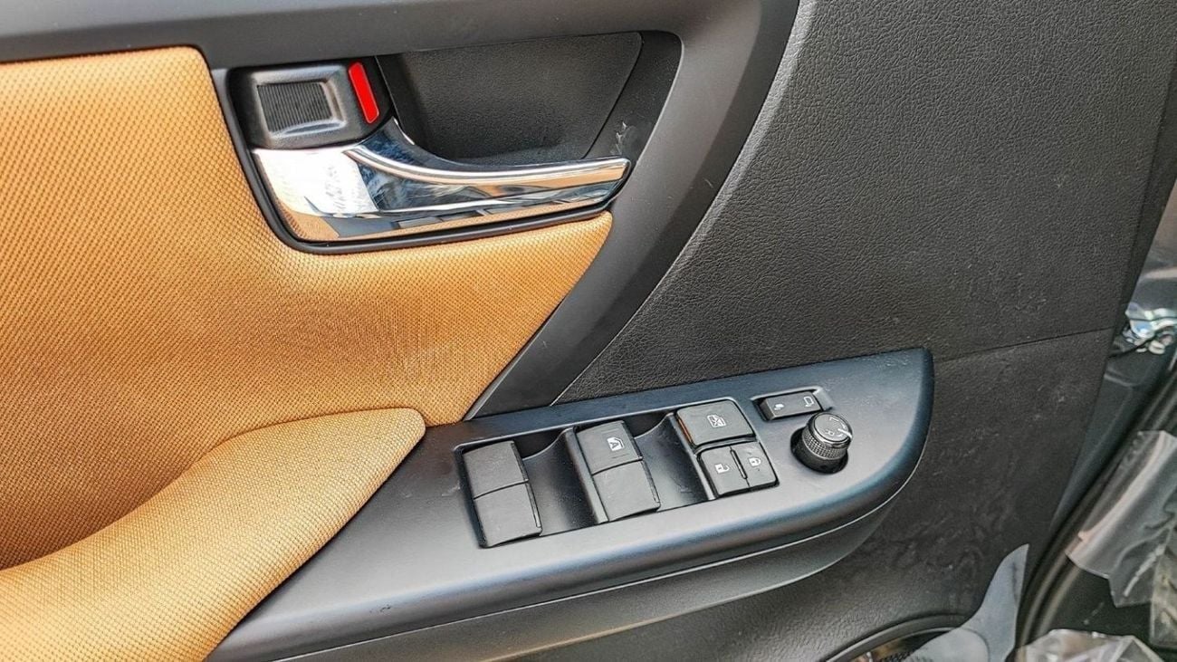 Toyota Fortuner EXR FORTUNER SR5 2.7L V4 PETROL mid options