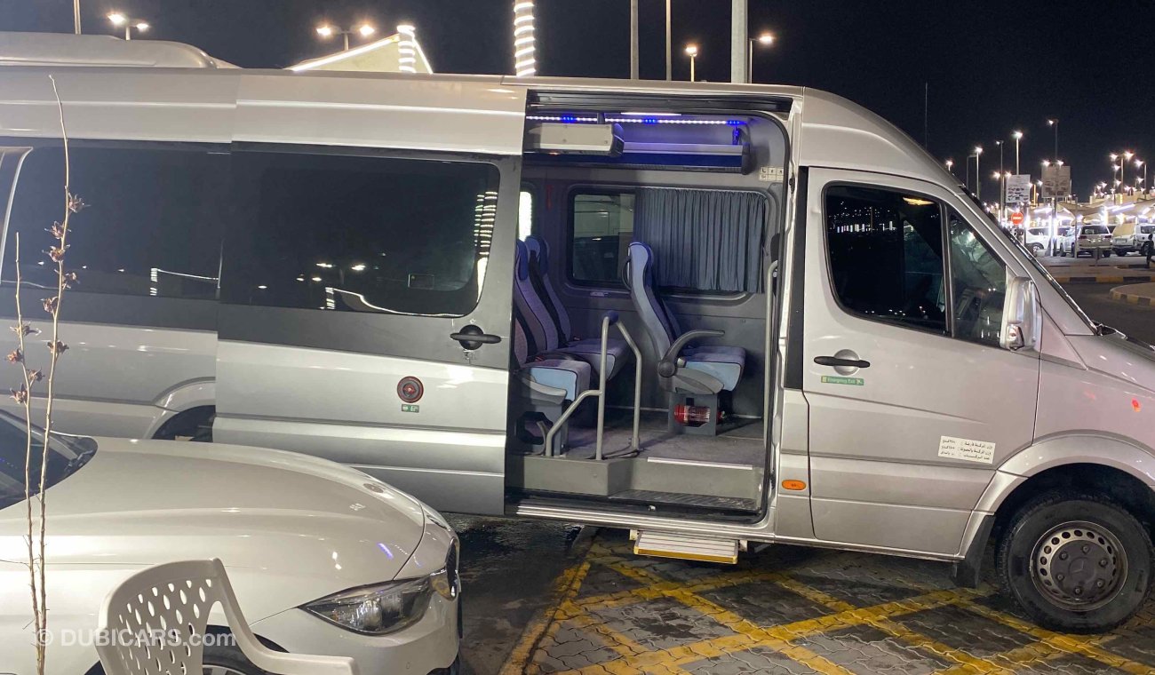 Mercedes-Benz Sprinter GCC Full option