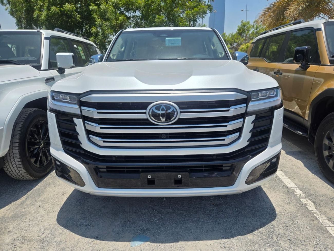 Toyota Land Cruiser VXR 2025 Toyota Land Cruiser LC300 VXR (Full-Option) 3.5L V6 Twin Turbo Hybrid A/T 4WD Export Only