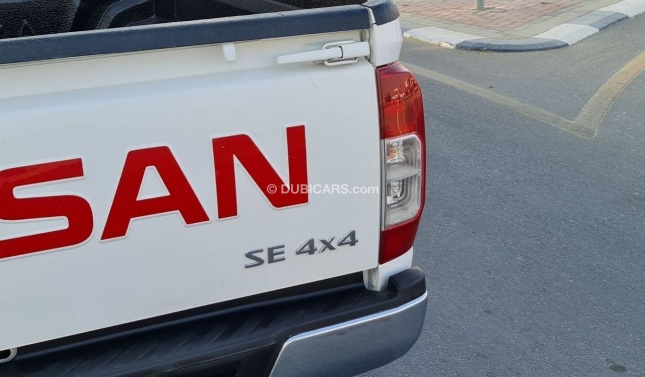 Nissan Navara Std SE 4x4 2017  Automatic GCC Perfect Condition