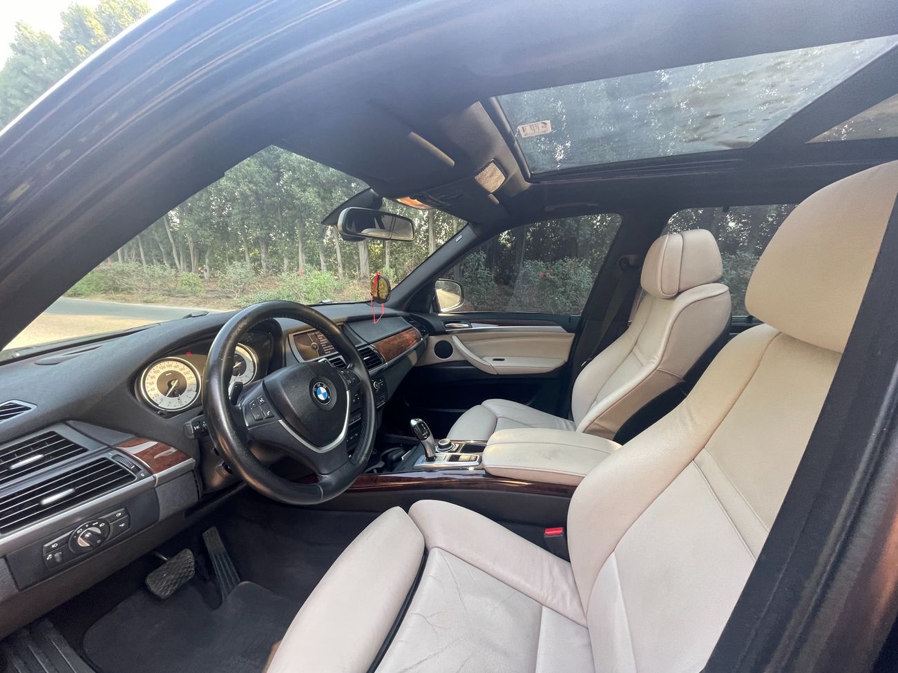 BMW X5 xDrive 50i 4.4L