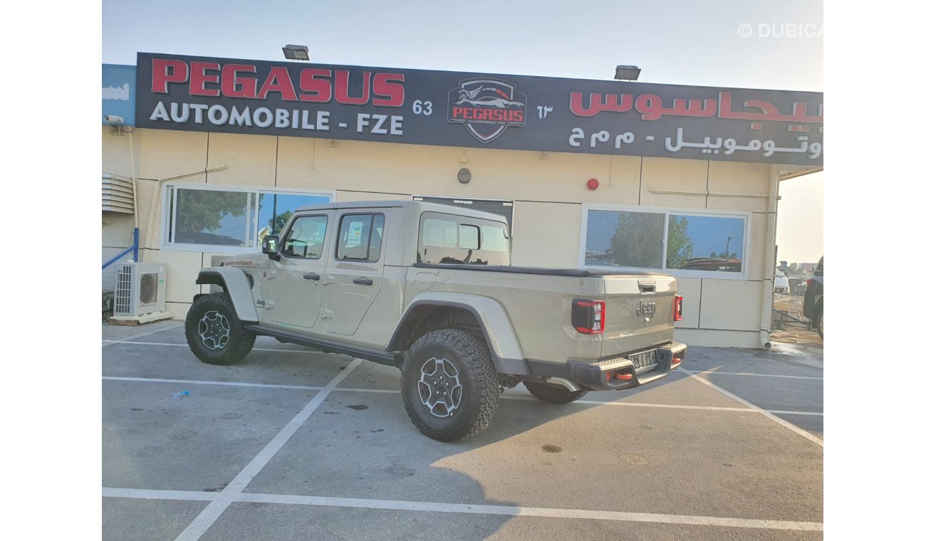 Jeep Gladiator FCA US LLC SAND RUNNER 4X4 V6 3.6L