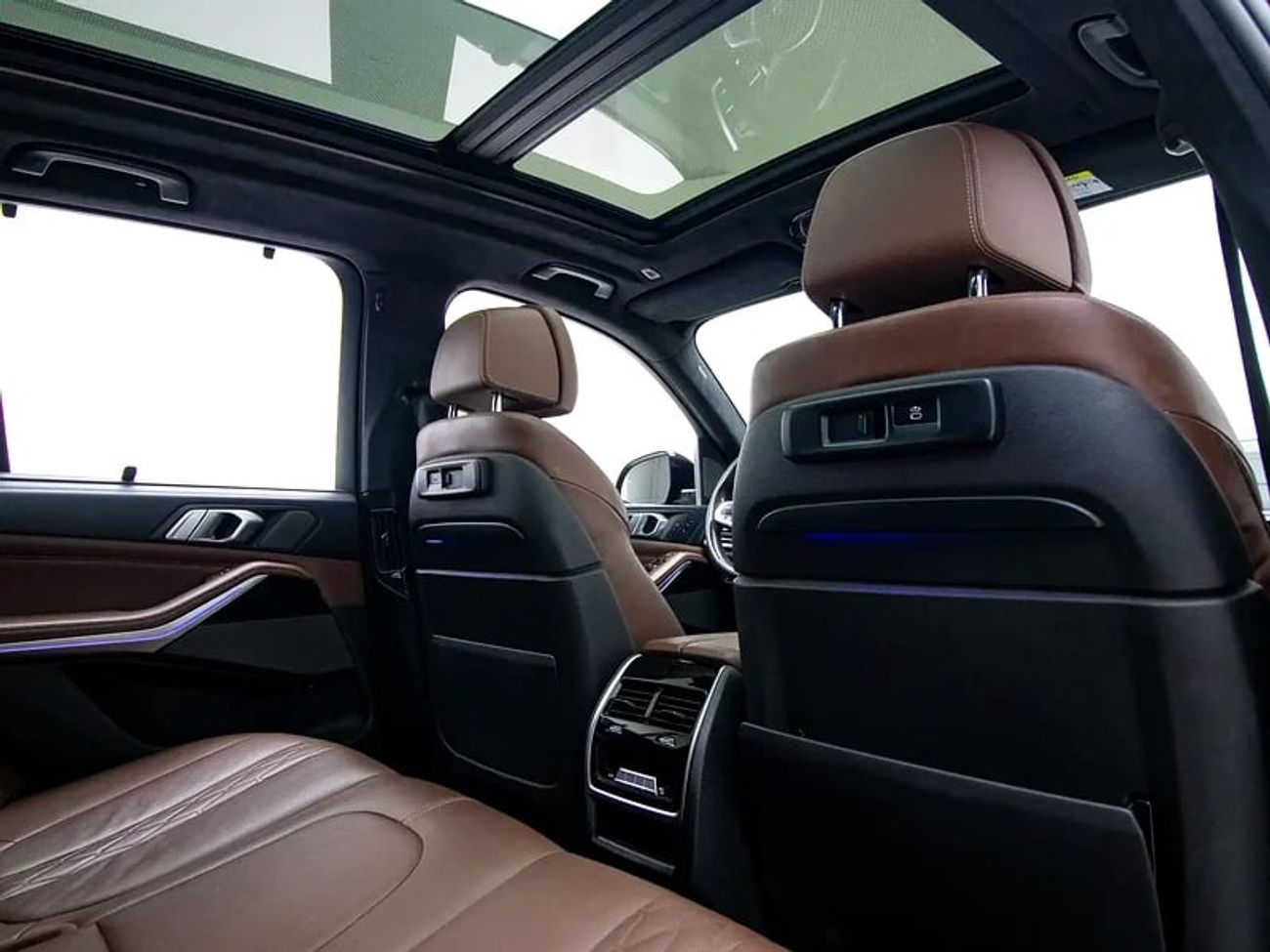 بي أم دبليو X5 M50i 4.4L