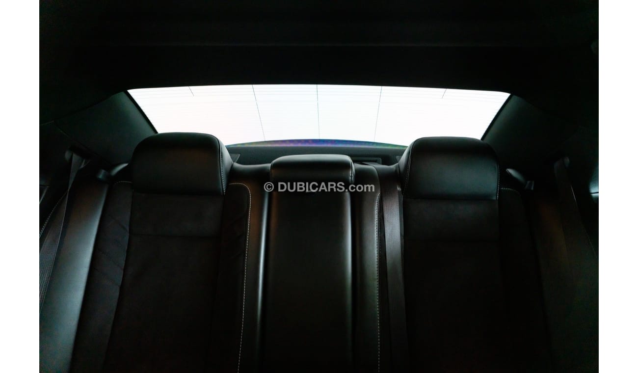 كرايسلر 300C Std 2016 Chrysler 300C SRT 6.4L V8 / Full Chrysler Service History & Extended Warranty (2017 First R