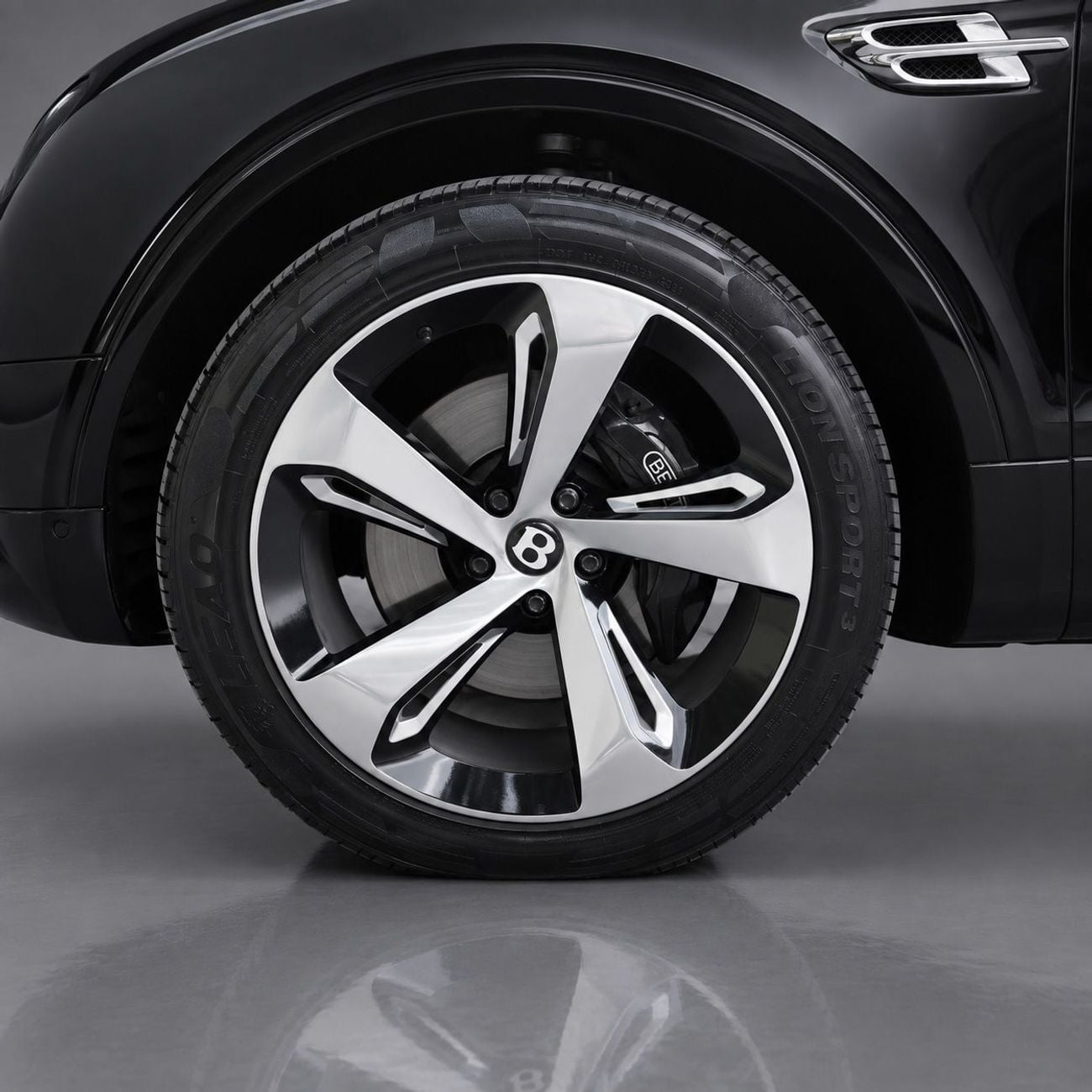 Bentley Bentayga FIRST EDITION AED 6,834  P.M • 0% Downpayment •  Bentley Bentayga • 1 Year Warranty