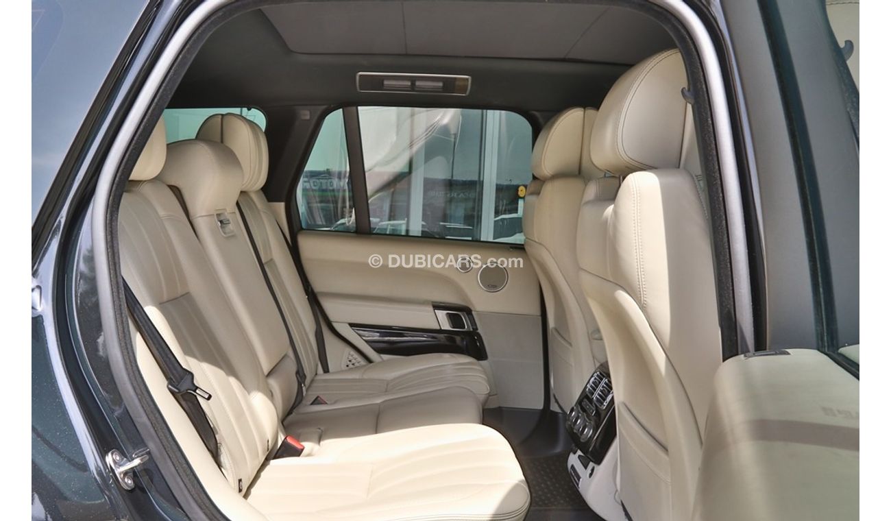 Land Rover Range Rover (with Al Tayer Service History)